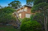 https://images.listonce.com.au/custom/160x/listings/8-tadema-crescent-eltham-vic-3095/181/00731181_img_10.jpg?hDsq602nNzo