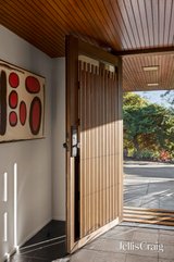 https://images.listonce.com.au/custom/160x/listings/8-tandarook-crescent-donvale-vic-3111/992/01936992_img_02.jpg?CW0dx2FchlI