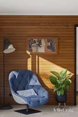https://images.listonce.com.au/custom/160x/listings/8-tandarook-crescent-donvale-vic-3111/992/01936992_img_03.jpg?a3wJhUxNPYA