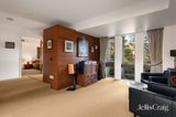 https://images.listonce.com.au/custom/160x/listings/8-tandarook-crescent-donvale-vic-3111/992/01936992_img_08.jpg?5olCWl7hi3g