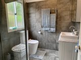 https://images.listonce.com.au/custom/160x/listings/8-tennyson-street-woodend-vic-3442/218/01905218_img_12.jpg?tmByJmiYAEQ