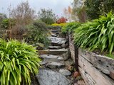 https://images.listonce.com.au/custom/160x/listings/8-tennyson-street-woodend-vic-3442/218/01905218_img_28.jpg?lUwGEjpmUKE