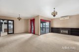 https://images.listonce.com.au/custom/160x/listings/8-thackeray-court-croydon-vic-3136/256/01929256_img_03.jpg?MvM4U56EFLk