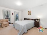 https://images.listonce.com.au/custom/160x/listings/8-thackeray-court-croydon-vic-3136/599/01525599_img_08.jpg?00guhd4vAZg