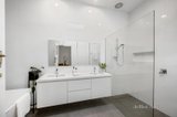 https://images.listonce.com.au/custom/160x/listings/8-the-boulevard-hawthorn-vic-3122/398/01580398_img_11.jpg?SgoJxM9lbUE