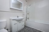 https://images.listonce.com.au/custom/160x/listings/8-thompson-street-williamstown-vic-3016/173/01723173_img_07.jpg?FlCN537AAr0