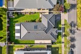 https://images.listonce.com.au/custom/160x/listings/8-tributary-way-woodend-vic-3442/909/01896909_img_16.jpg?kLqyoE45aas