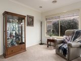 https://images.listonce.com.au/custom/160x/listings/8-tudor-drive-mooroolbark-vic-3138/869/01524869_img_13.jpg?nwVk-QnjsXI