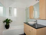 https://images.listonce.com.au/custom/160x/listings/8-victoria-street-oak-park-vic-3046/447/00847447_img_06.jpg?Uj0gHUNBXvY