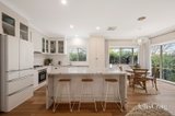 https://images.listonce.com.au/custom/160x/listings/8-vincent-mews-chirnside-park-vic-3116/362/01907362_img_02.jpg?C0NbZQhzyIM