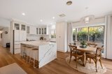 https://images.listonce.com.au/custom/160x/listings/8-vincent-mews-chirnside-park-vic-3116/362/01907362_img_04.jpg?j8ByIsVcATE