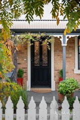 https://images.listonce.com.au/custom/160x/listings/8-vincent-mews-chirnside-park-vic-3116/362/01907362_img_14.jpg?x1_1Puc17so