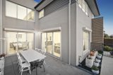 https://images.listonce.com.au/custom/160x/listings/8-vine-court-bentleigh-east-vic-3165/381/01445381_img_10.jpg?SrUP8nLhN-U