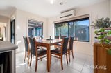 https://images.listonce.com.au/custom/160x/listings/8-waterside-close-miners-rest-vic-3352/888/01753888_img_06.jpg?smRhrOf62F8