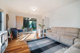 https://images.listonce.com.au/custom/160x/listings/8-waterside-close-miners-rest-vic-3352/888/01753888_img_09.jpg?cy2I0ytfRvM