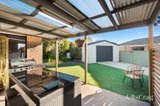https://images.listonce.com.au/custom/160x/listings/8-waterside-close-miners-rest-vic-3352/888/01753888_img_10.jpg?nOx5wleGT08