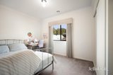 https://images.listonce.com.au/custom/160x/listings/8-waterside-close-miners-rest-vic-3352/888/01753888_img_18.jpg?bYLUU1SLrtk