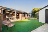 https://images.listonce.com.au/custom/160x/listings/8-waterside-close-miners-rest-vic-3352/888/01753888_img_22.jpg?NW6cVt31qfk