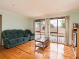 https://images.listonce.com.au/custom/160x/listings/8-westall-court-mooroolbark-vic-3138/025/01524025_img_03.jpg?lgzJ8Dz6FeE