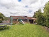 https://images.listonce.com.au/custom/160x/listings/8-westall-court-mooroolbark-vic-3138/025/01524025_img_14.jpg?dMTcyBe62pE