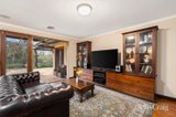 https://images.listonce.com.au/custom/160x/listings/8-whitefriars-way-donvale-vic-3111/164/01954164_img_05.jpg?4NsKlNVU14E