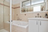 https://images.listonce.com.au/custom/160x/listings/8-winifred-road-mooroolbark-vic-3138/923/01932923_img_03.jpg?84oZYzyEqvc