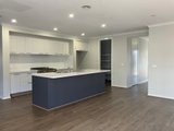 https://images.listonce.com.au/custom/160x/listings/8-winlaton-way-woodend-vic-3442/220/01768220_img_04.jpg?eg_5Tl2fTDA