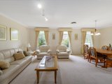 https://images.listonce.com.au/custom/160x/listings/8-woodlea-street-doncaster-east-vic-3109/858/01053858_img_02.jpg?DNqLq2pNhBw