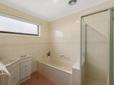 https://images.listonce.com.au/custom/160x/listings/8-woodlea-street-doncaster-east-vic-3109/858/01053858_img_07.jpg?_JVdD8oeM_s