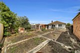 https://images.listonce.com.au/custom/160x/listings/8-yaraan-street-bell-park-vic-3215/781/01698781_img_09.jpg?lGao1-LAj6A