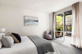 https://images.listonce.com.au/custom/160x/listings/8-yarrabing-lane-clifton-hill-vic-3068/251/01578251_img_10.jpg?gFjNVsPI6pU