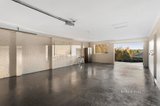 https://images.listonce.com.au/custom/160x/listings/8-yarraridge-drive-chirnside-park-vic-3116/538/01707538_img_26.jpg?IAjzfqhLoCg