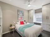 https://images.listonce.com.au/custom/160x/listings/8-york-street-bentleigh-east-vic-3165/118/00704118_img_06.jpg?EUAMZ5dDPFM