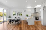 https://images.listonce.com.au/custom/160x/listings/8-york-street-bentleigh-east-vic-3165/511/01437511_img_03.jpg?cY-IvQ9bxiQ