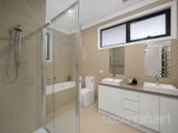 https://images.listonce.com.au/custom/160x/listings/80-belford-road-kew-east-vic-3102/873/01684873_img_09.jpg?n_-ZAsuQoNA