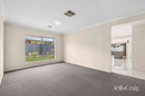 https://images.listonce.com.au/custom/160x/listings/80-caroline-chisholm-drive-kyneton-vic-3444/985/01941985_img_08.jpg?qPoJSU_wK3M