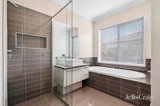 https://images.listonce.com.au/custom/160x/listings/80-caroline-chisholm-drive-kyneton-vic-3444/985/01941985_img_09.jpg?19pCsbKy6x4