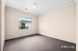 https://images.listonce.com.au/custom/160x/listings/80-caroline-chisholm-drive-kyneton-vic-3444/985/01941985_img_10.jpg?l8Z1L_FfdTU