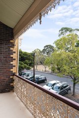 https://images.listonce.com.au/custom/160x/listings/80-falconer-street-fitzroy-north-vic-3068/815/00783815_img_20.jpg?LeU5gOUXcBE