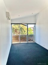 https://images.listonce.com.au/custom/160x/listings/80-keele-street-collingwood-vic-3066/010/01647010_img_20.jpg?B0uzigxlZRQ