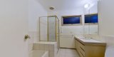 https://images.listonce.com.au/custom/160x/listings/80-lechte-road-mount-waverley-vic-3149/264/01988264_img_10.jpg?-P4MlppQfJE