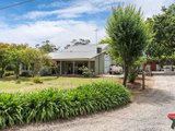 https://images.listonce.com.au/custom/160x/listings/80-mangans-road-lilydale-vic-3140/681/01524681_img_01.jpg?iRQOAHbfZdY