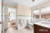 https://images.listonce.com.au/custom/160x/listings/80-mccurdy-road-herne-hill-vic-3218/336/01982336_img_06.jpg?_B4VjGDTR74