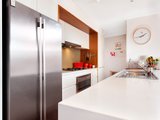 https://images.listonce.com.au/custom/160x/listings/80-milton-street-elwood-vic-3184/578/01794578_img_07.jpg?88h5DXlhS7o