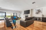 https://images.listonce.com.au/custom/160x/listings/80-sunset-drive-chirnside-park-vic-3116/040/00697040_img_06.jpg?lxiyyy784Ks