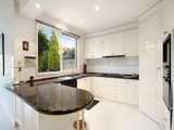 https://images.listonce.com.au/custom/160x/listings/80-templestowe-road-bulleen-vic-3105/274/01684274_img_07.jpg?7_SlrZ0_Q-s