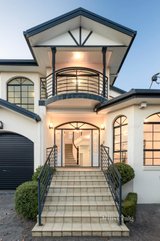 https://images.listonce.com.au/custom/160x/listings/80-wallace-street-preston-vic-3072/304/01737304_img_03.jpg?UCNmcvdpoYI