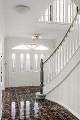 https://images.listonce.com.au/custom/160x/listings/80-wallace-street-preston-vic-3072/304/01737304_img_04.jpg?XmCFZKfCSd8