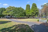https://images.listonce.com.au/custom/160x/listings/8013-15-hewish-road-croydon-vic-3136/821/01522821_img_10.jpg?ltBcMkLf9c4
