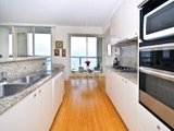 https://images.listonce.com.au/custom/160x/listings/806115-beach-street-port-melbourne-vic-3207/356/01087356_img_04.jpg?Uz9I9m-5jVg